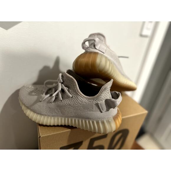 2018 Yeezy Boost 350 V2 'Sesame' -Very Good/EUC- Original Box - US 6 Womens - Picture 6 of 8